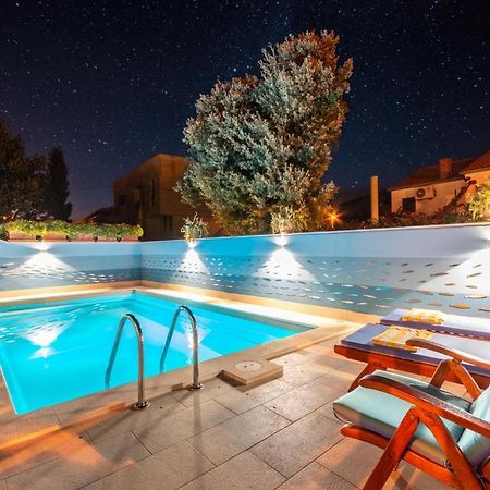 Apartments Villa Camellia - Adults Only Supetar Extérieur photo