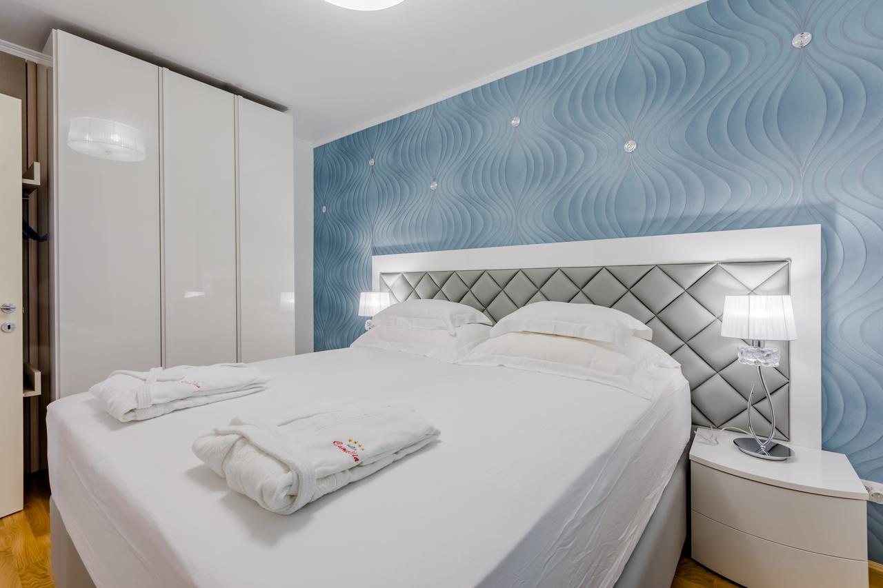 Apartments Villa Camellia - Adults Only Supetar Extérieur photo
