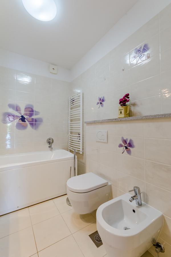 Apartments Villa Camellia - Adults Only Supetar Extérieur photo