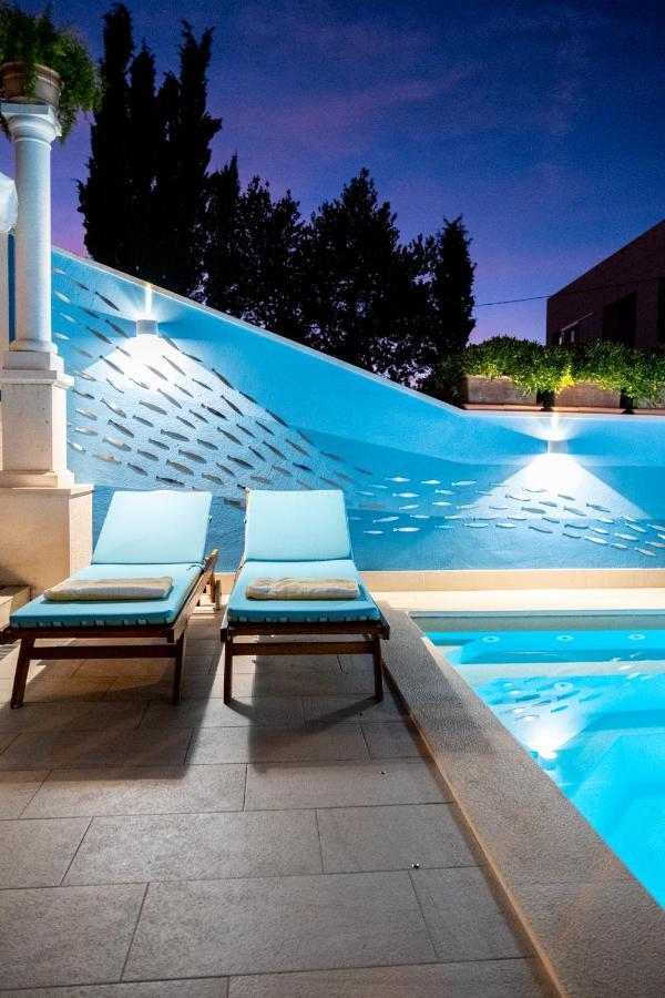 Apartments Villa Camellia - Adults Only Supetar Extérieur photo