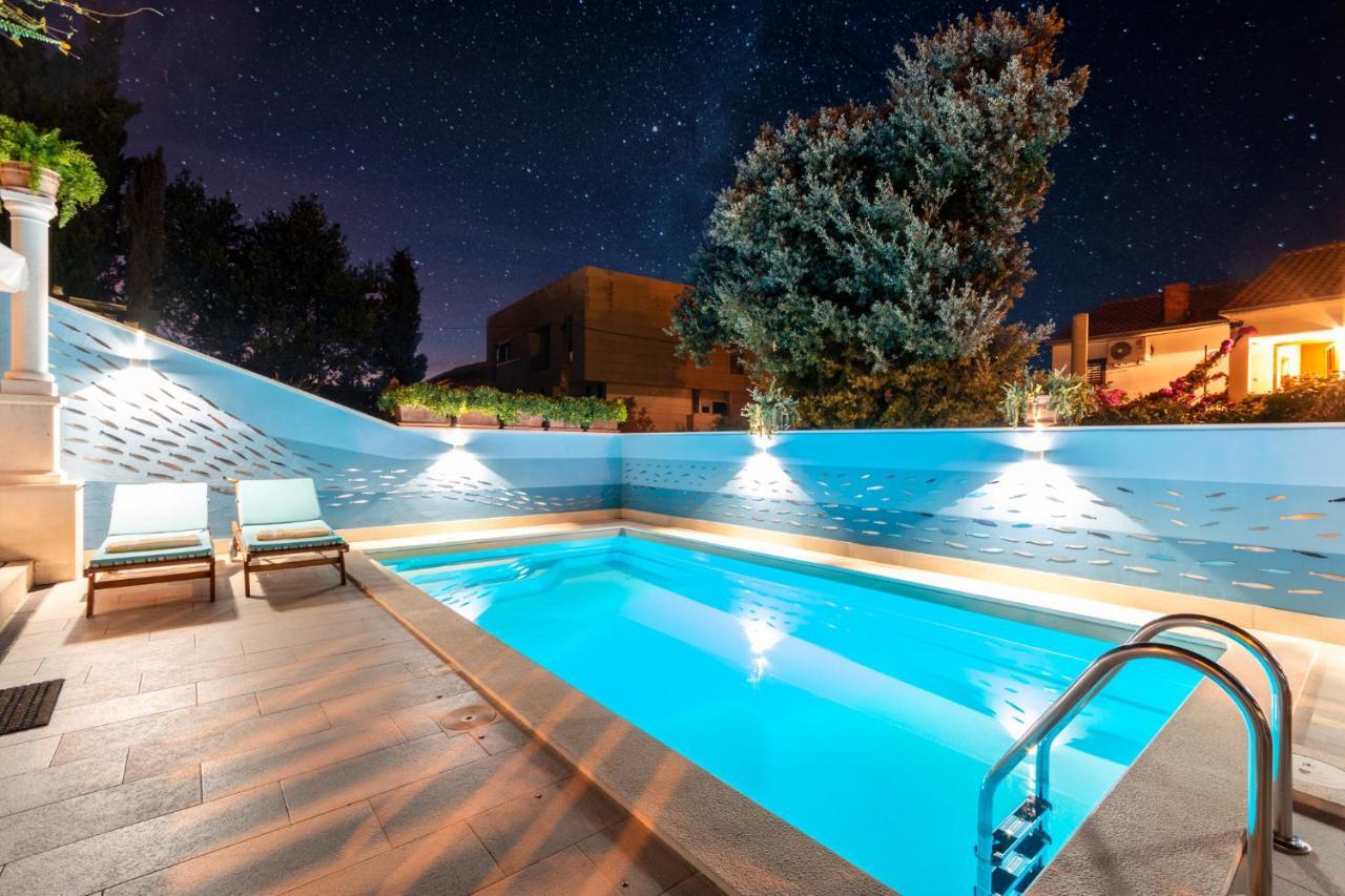 Apartments Villa Camellia - Adults Only Supetar Extérieur photo